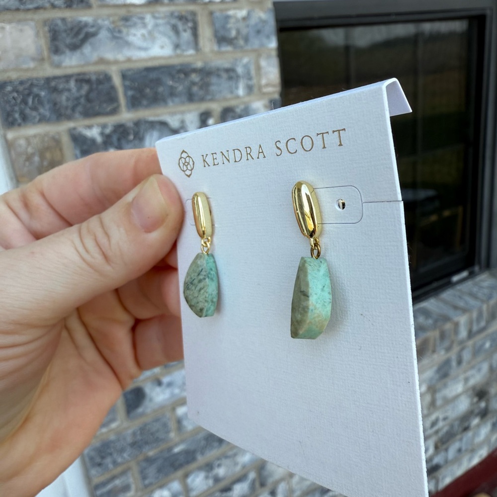 Kendra Scott Gold and Sage Earrings - Picture 5 of 11